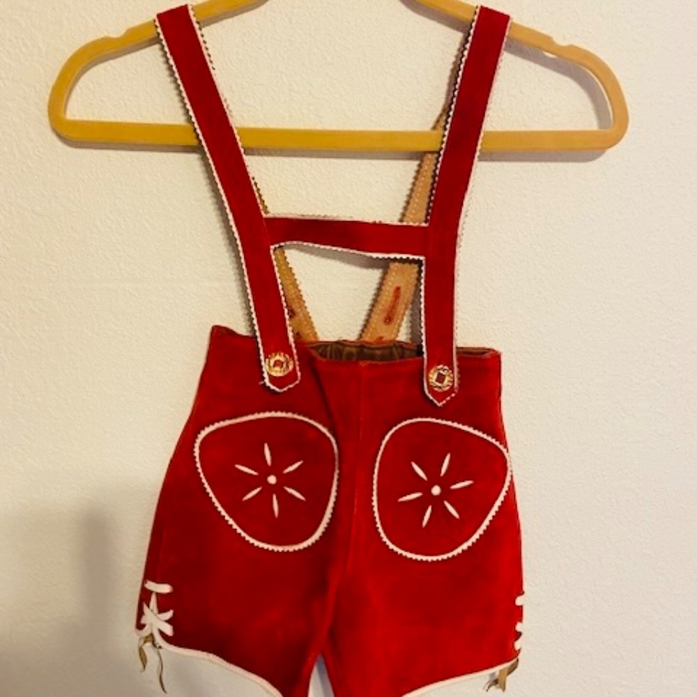 LIKE-NEW VINTAGE KIDS Adjustable Red SUEDE Leather LEDERHOSEN Oktoberfest German